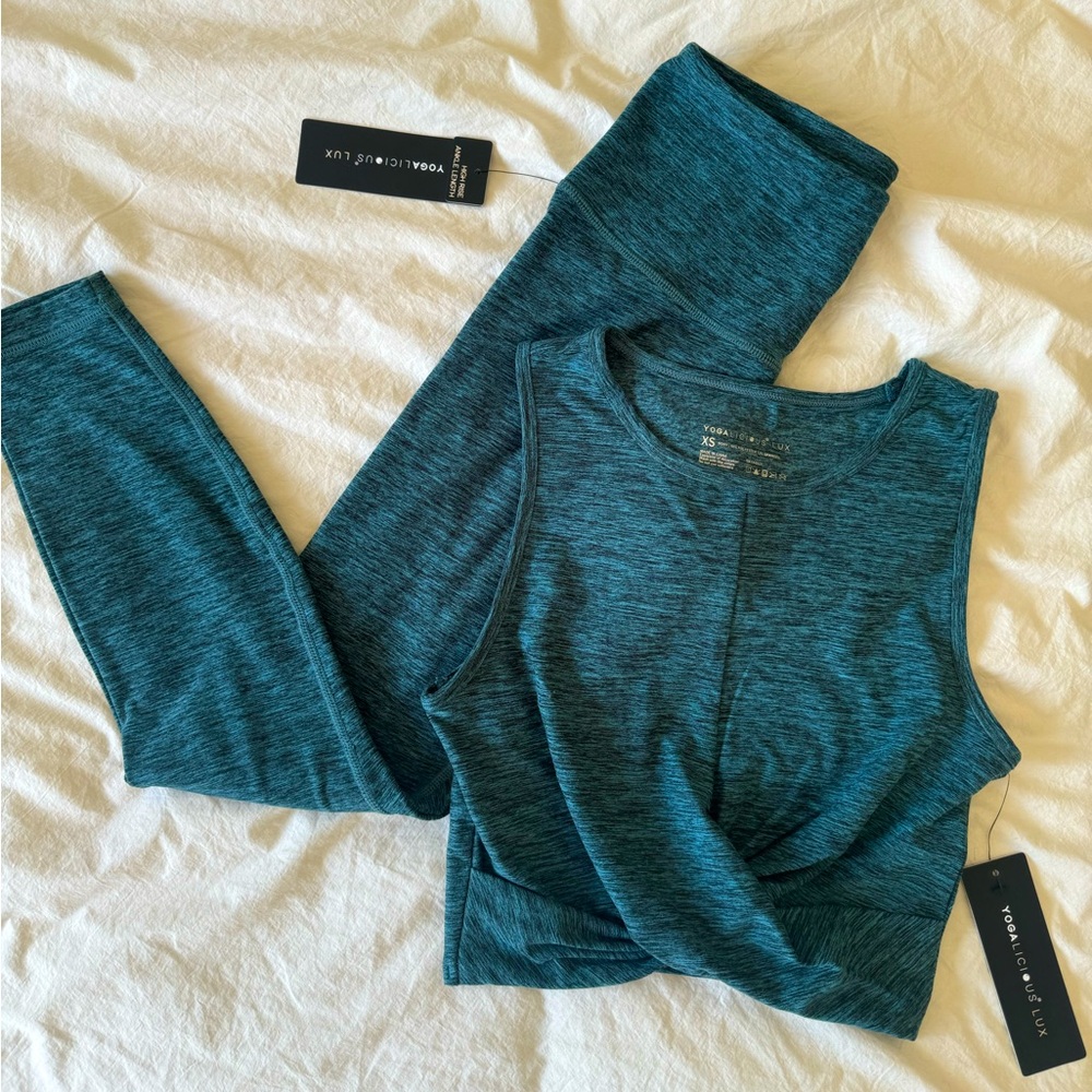 Yogalicious Lux leggings and crop top yoga set